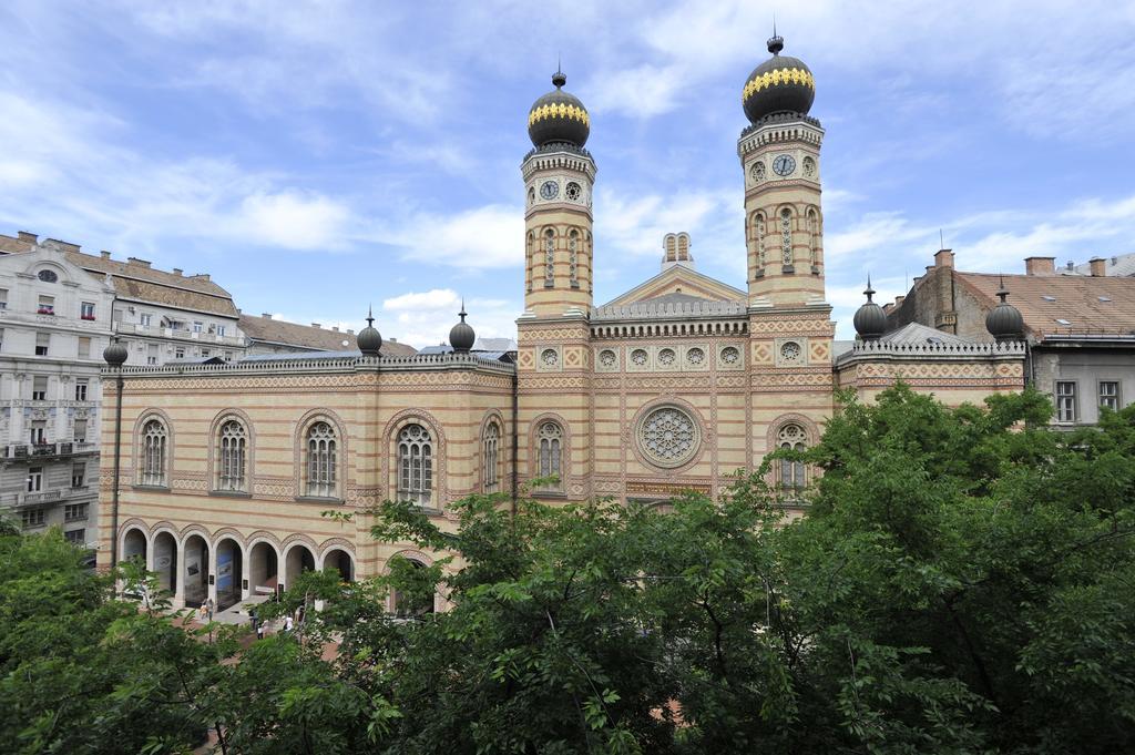 Synagogue Dream Home In The Center Будапеща Екстериор снимка